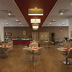 Ibis Esenyurt מלון