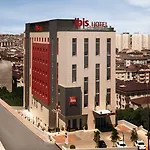 Ibis Esenyurt מלון