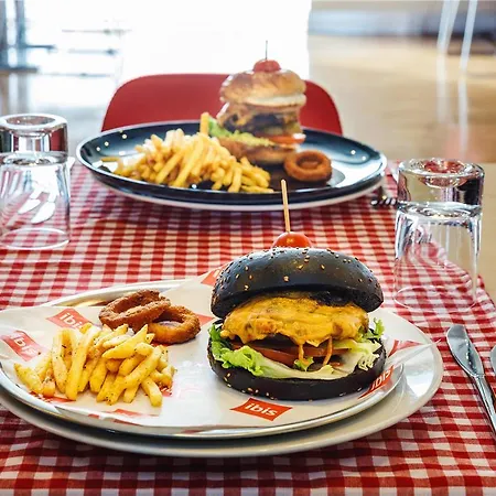 فندق ايبيس إسطنبول ايسنيورت