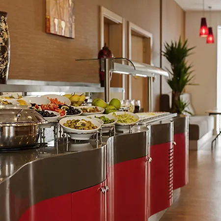 ايبيس إسطنبول ايسنيورت