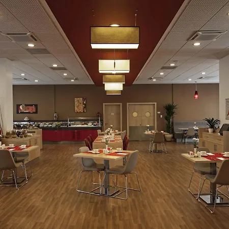 Ibis Esenyurt Отель