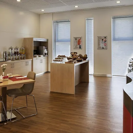 Ibis Esenyurt מלון 3*